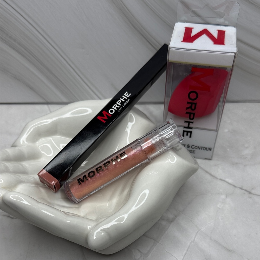 Morphe Bundle | Lip Liner | Lipgloss | & Sponge